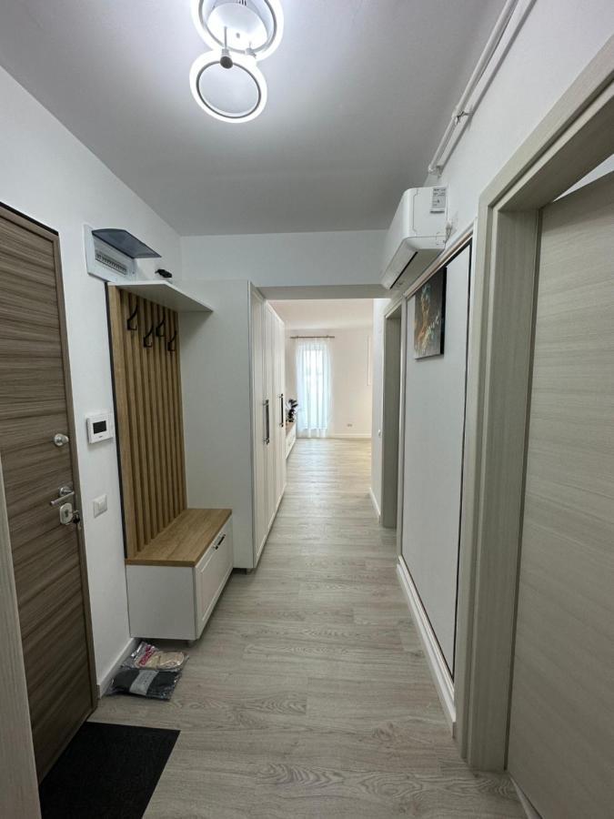 Glamart Apartment Craiova Exterior foto